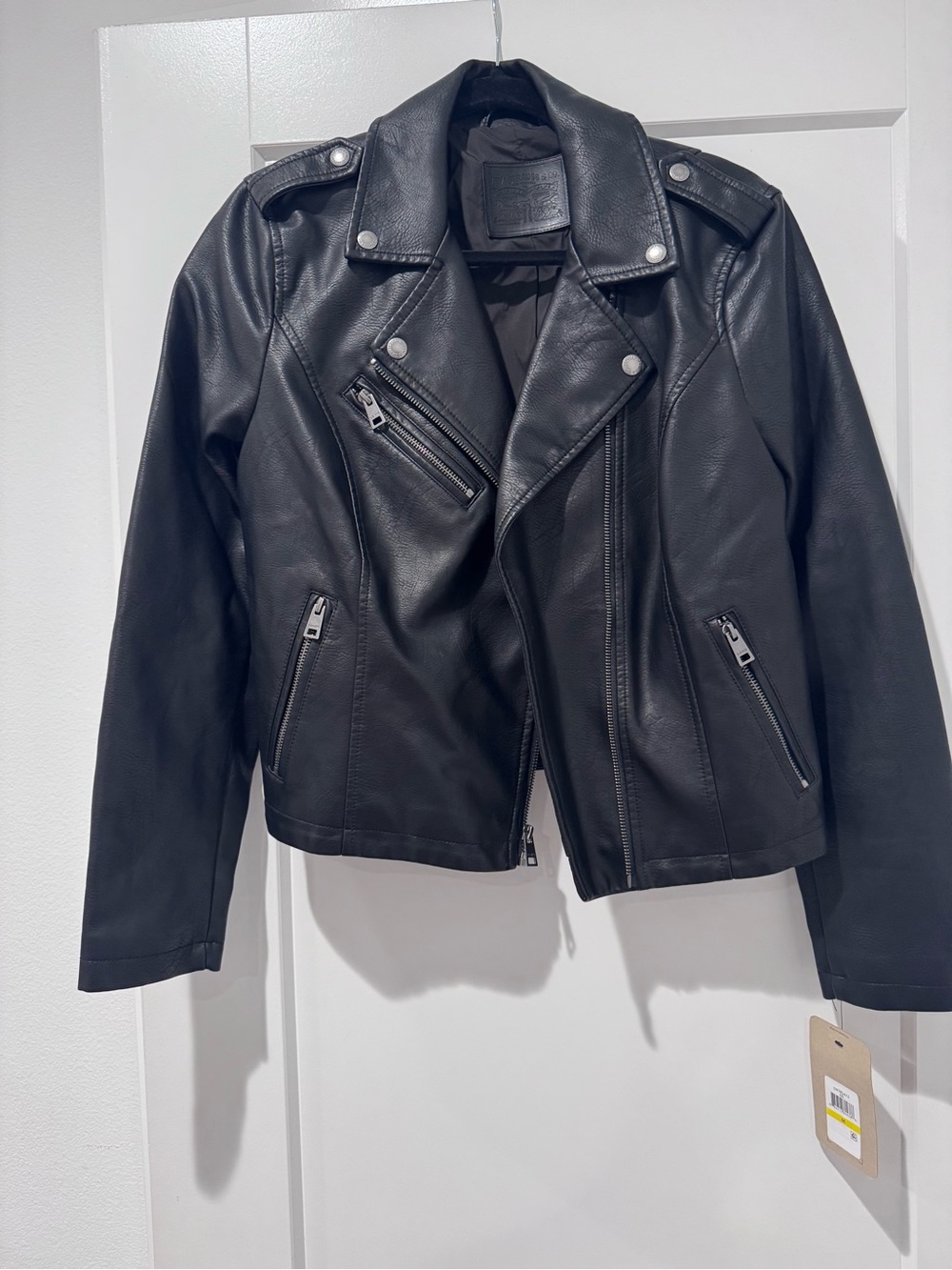 Levi’s women’s classic leather jacket